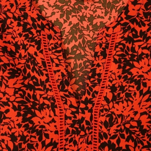 *2/$25* MICHAEL Michael Kors Womens Red Black Print Blouse XS - Picture 6 of 6